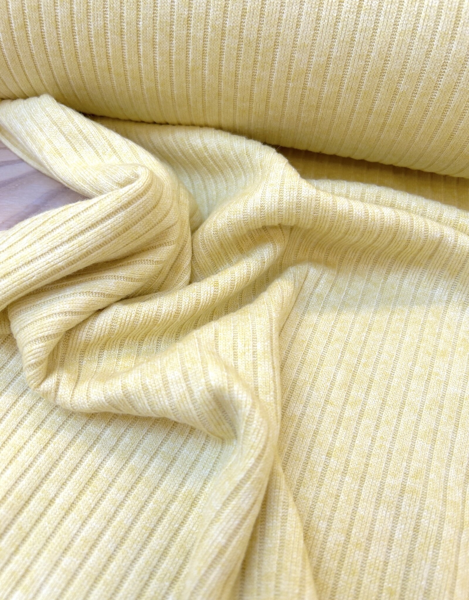 Soft Knit Ribbel - Pastel Yellow