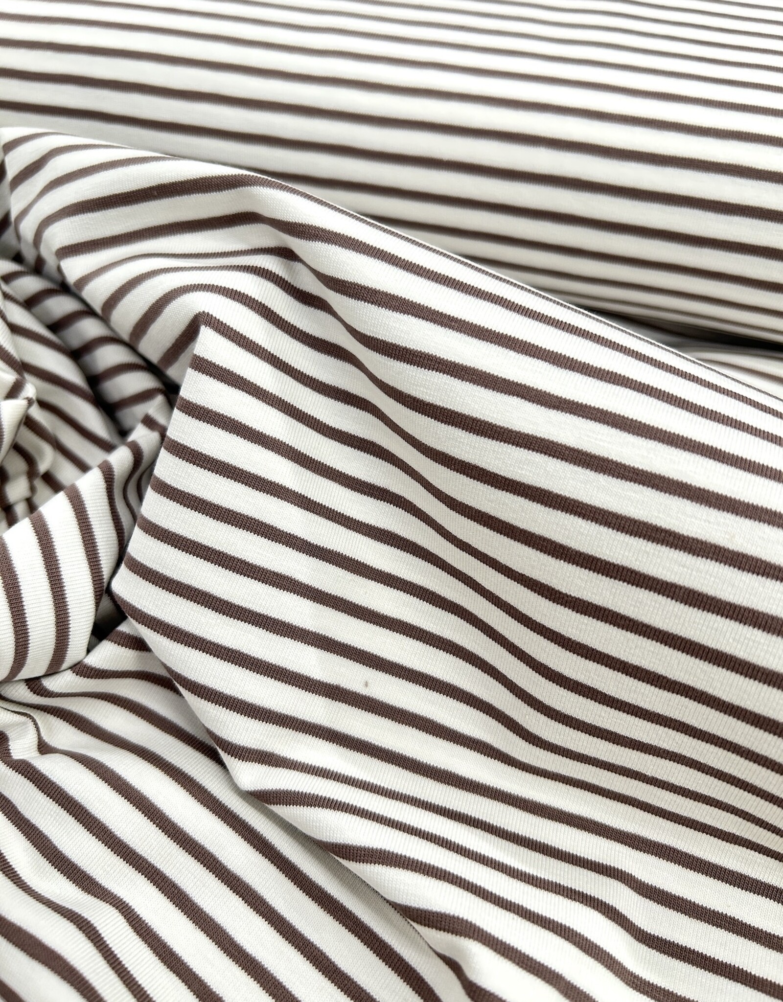 Tricot - Streepjes - Taupe