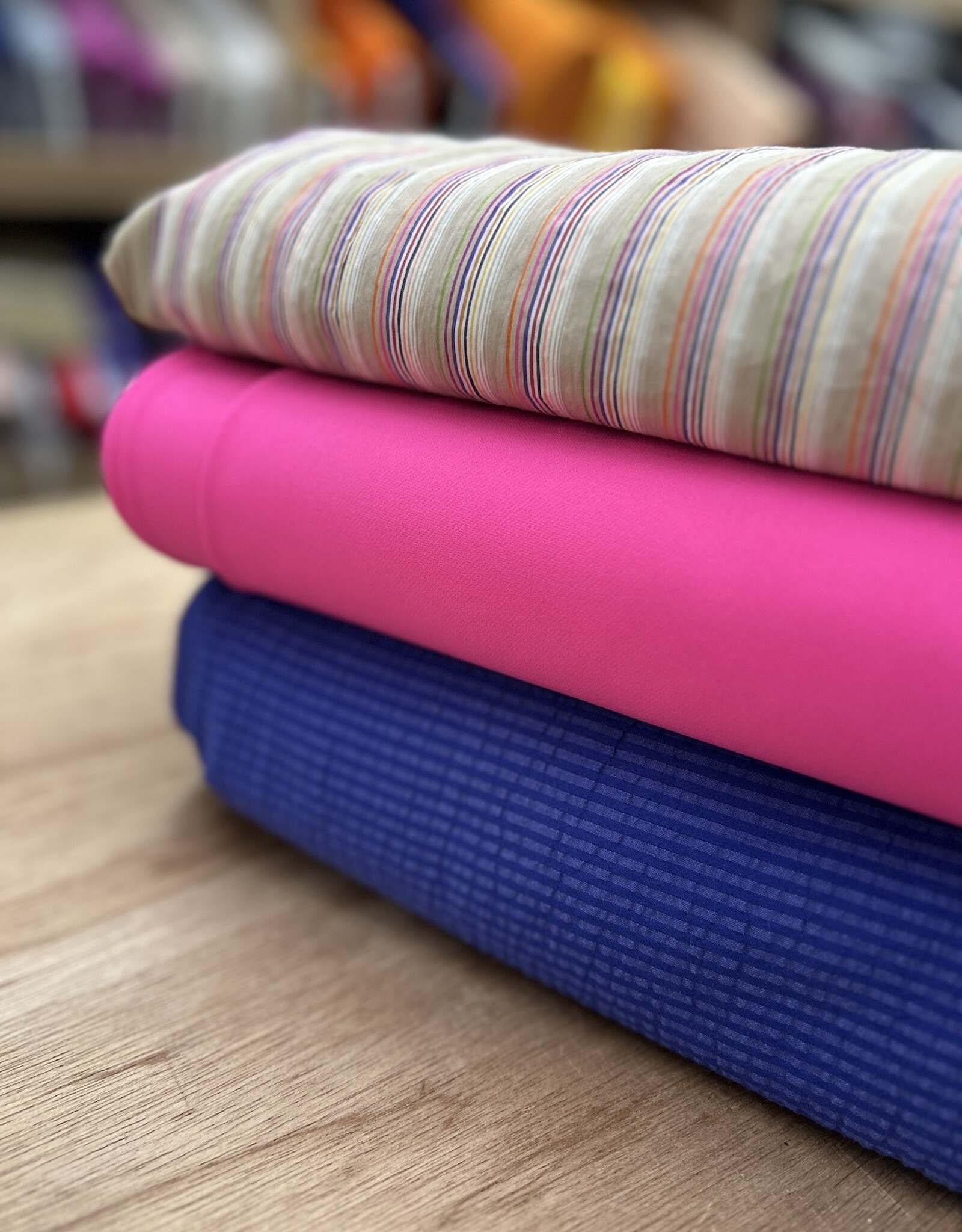 Comme ça Bi-stretch twill Neon rose