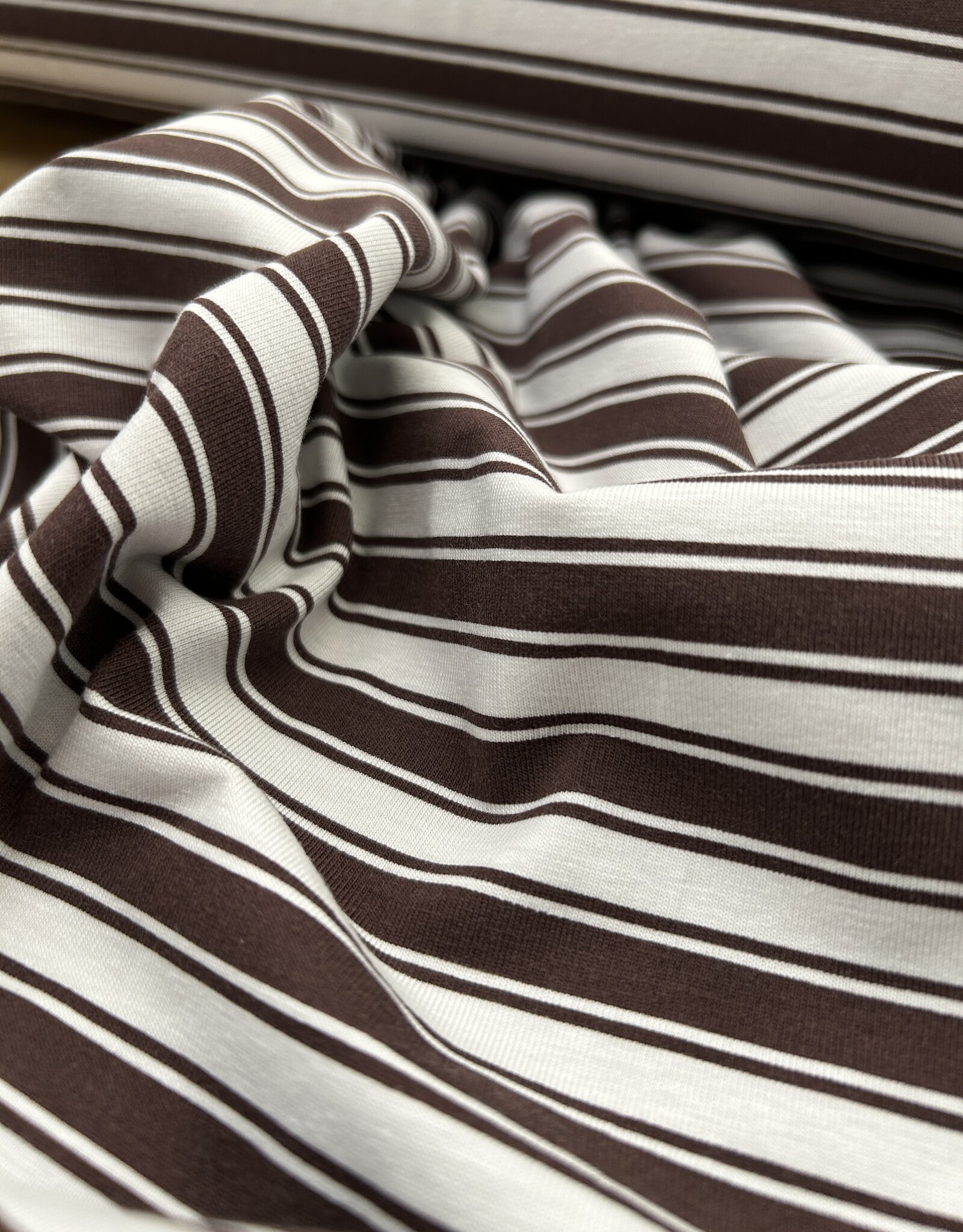 Tricot - Double Stripes - Bruin