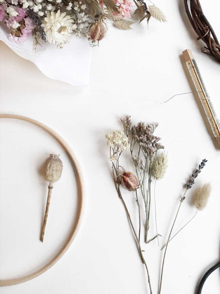 DIY wreath box with dried flowers SPECIAL