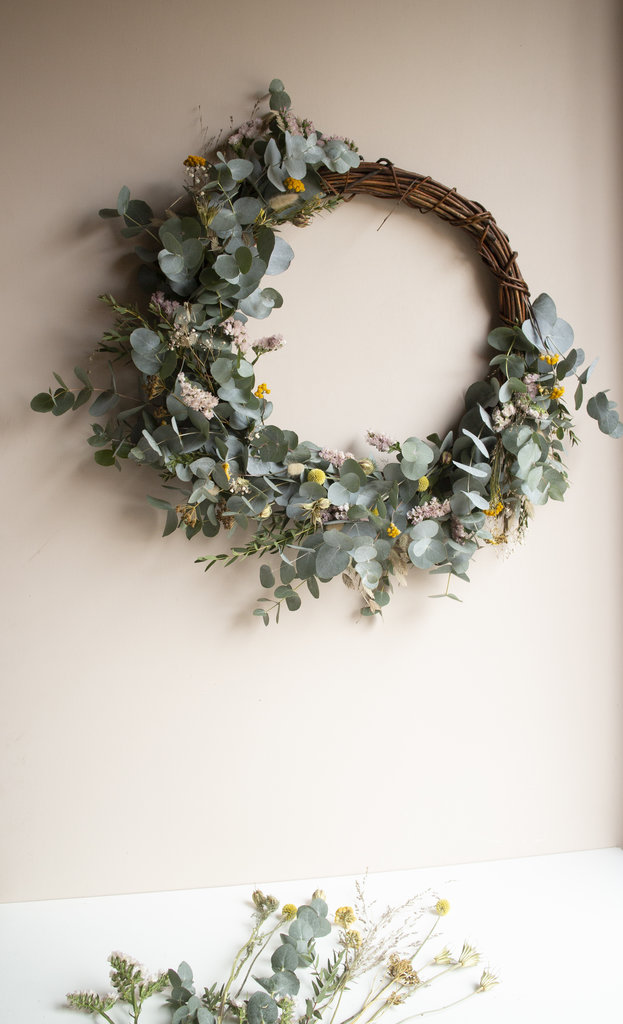 Wreath spring