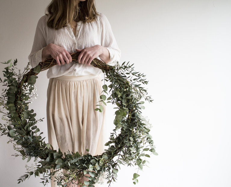 Bloemenkrans met Eucalyptus zelf samenstellen