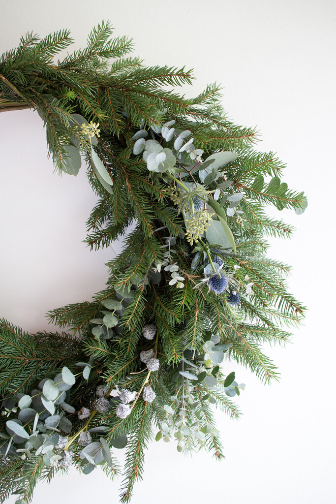 Material for the Winter wreath