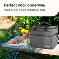 ForDig Koeltas XL (30 liter) - Gemaakt van 600D Polyester met PEVA-Voering - Ruimte voor 40 Blikjes of 20 Halve Liter Flessen - Opvouwbaar Koel Tas met Easy-Acces Flap - Ruimte voor Bestek - Picknick Cool Bag - Coolerbag - Grote Cooler - Zwart