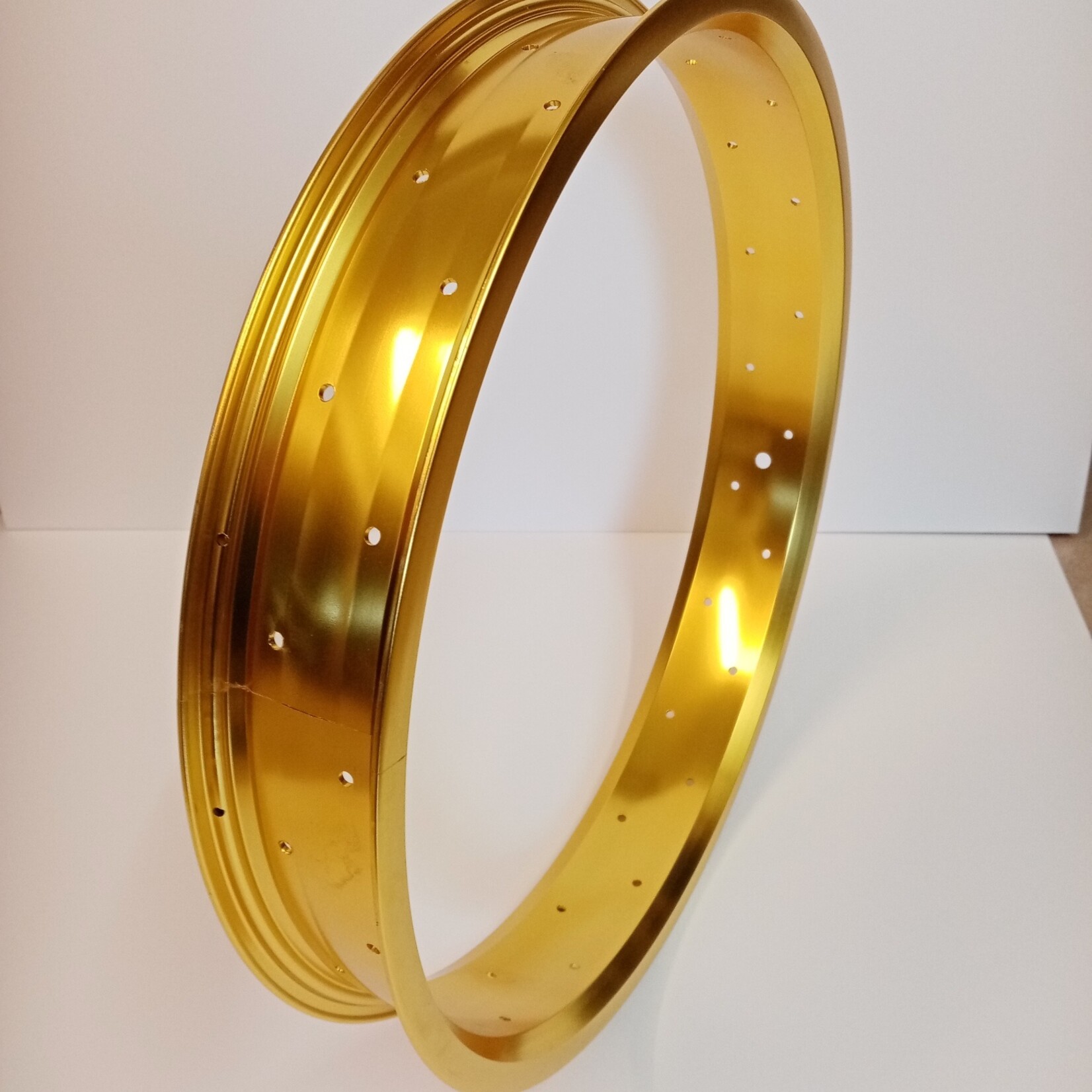 Alufelge RM65, 20", golden eloxiert, 36 Speichenlöcher
