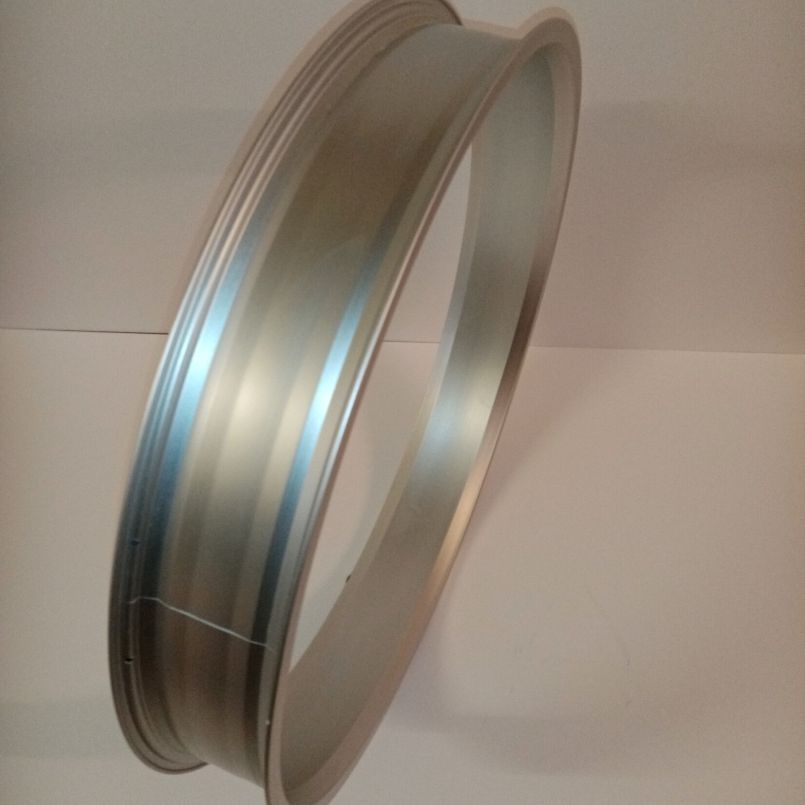 Alufelge RM80, 24", 0 Loch, silber (matt) eloxiert