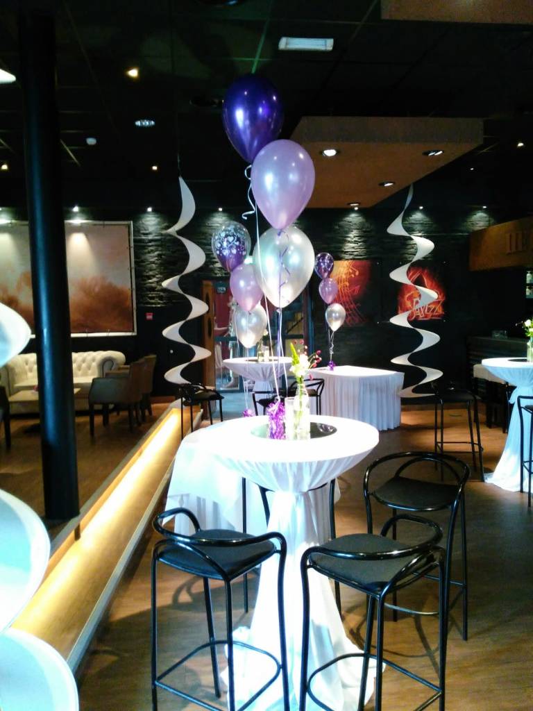 Heliumballonnen voor op tafel. - Zorg voor online feestartikelen