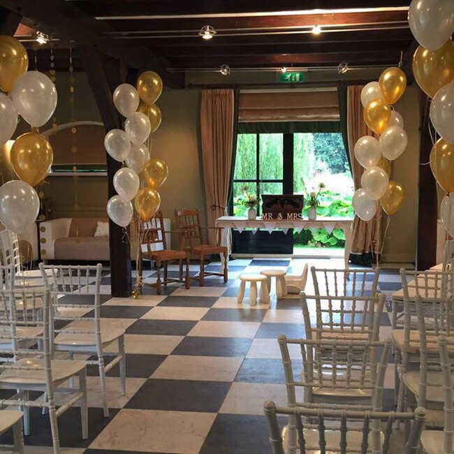 Staander van 10 heliumballonnen