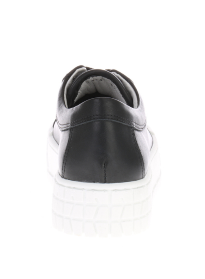 Hip Shoe Style D1922 Black Leather