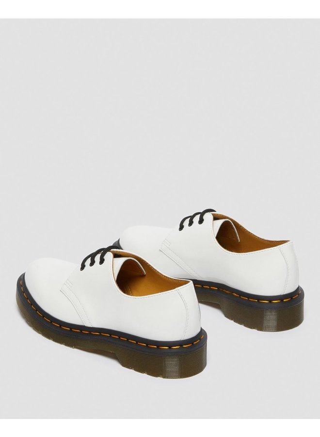 Dr Martens 1461 white patent lamper