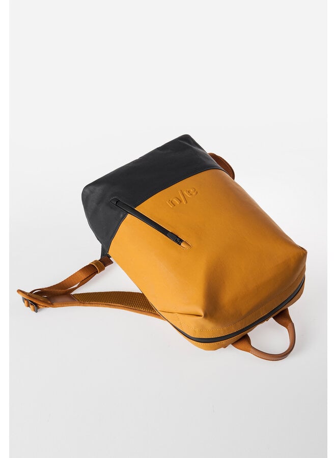 Aunts & Uncles 10201-13 Hamamatsu Backpack 13'' Butterscotch