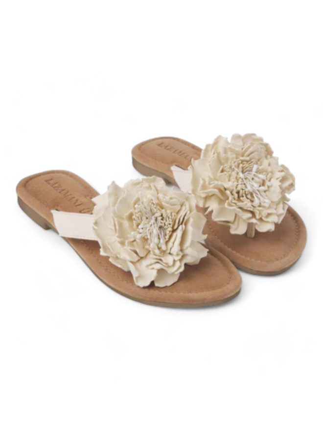 Lazamani LA33734 Off White Flower