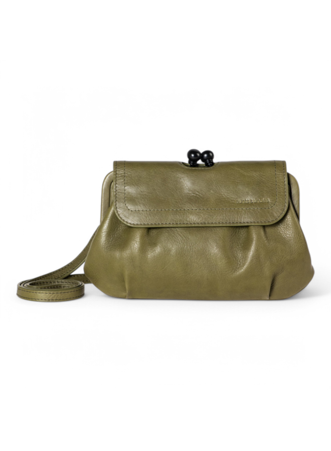 Aunts & Uncles 40470-109 Mrs. Whoopie Pie Olive Branch