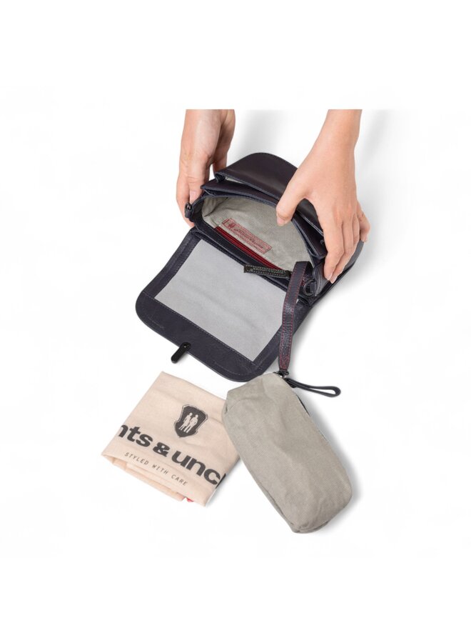 Aunts & Uncles 40479-86 Mrs. Waffle Night Sky