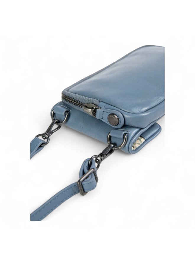 Aunts & Uncles 20021-54Cloudberry Flint Stone