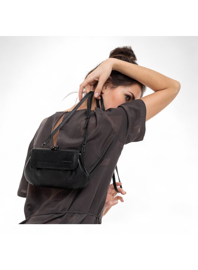 Aunts & Uncles 40470-0 Mrs. Whoopie Pie Black Smoke