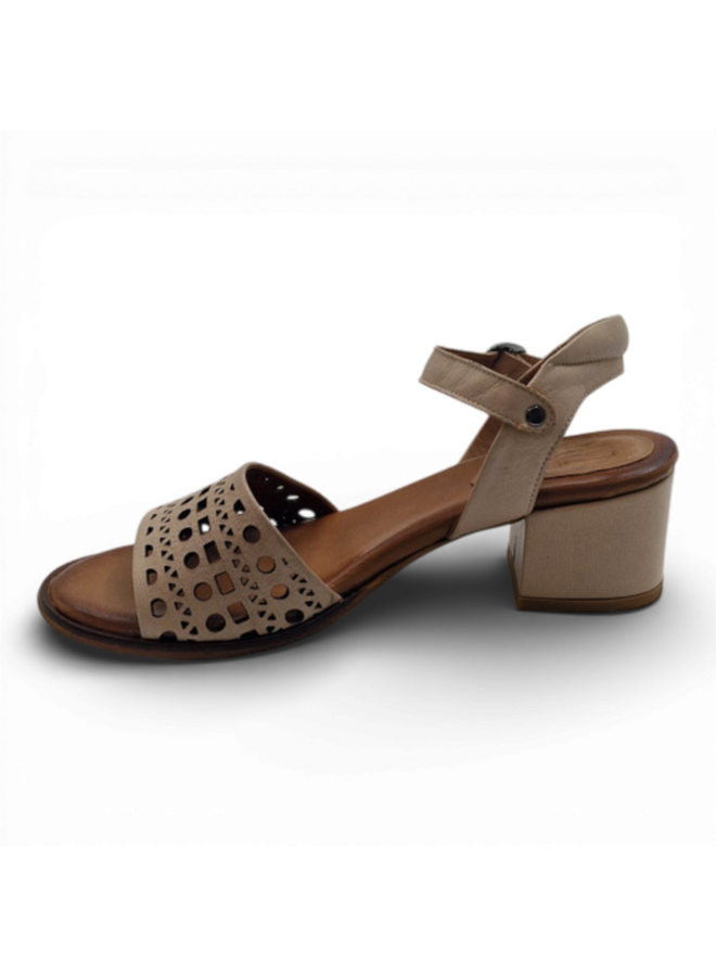 Miz Mooz Rowen Latte