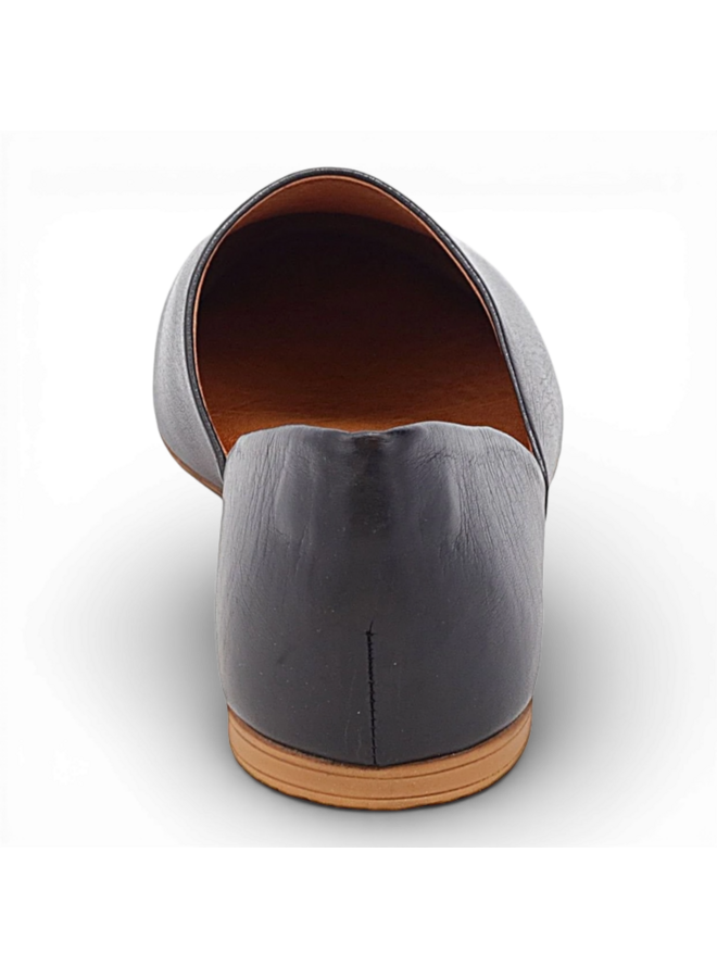 Miz Mooz Kimmy Black