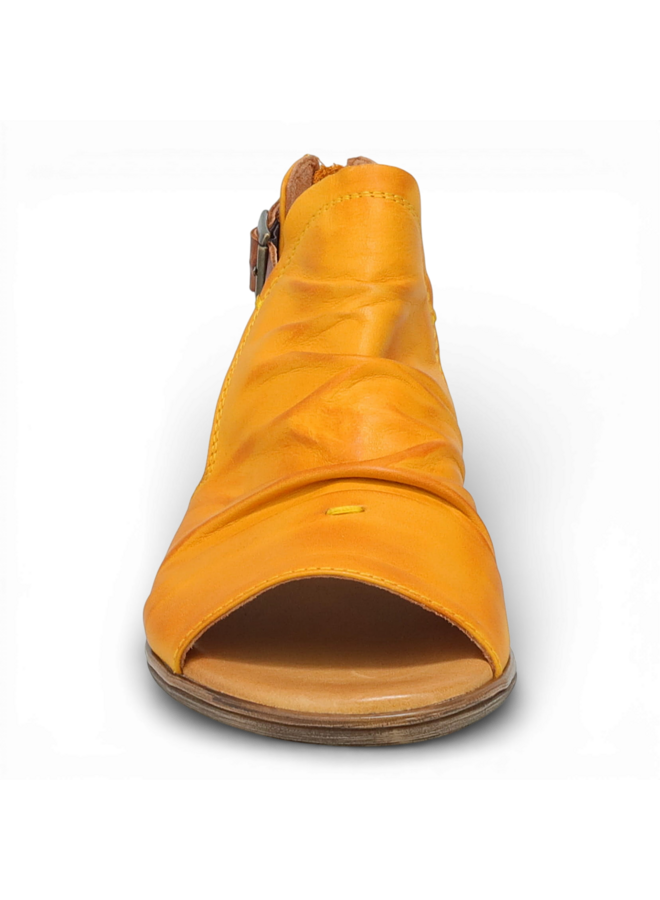 Miz Mooz Dipper Ochre