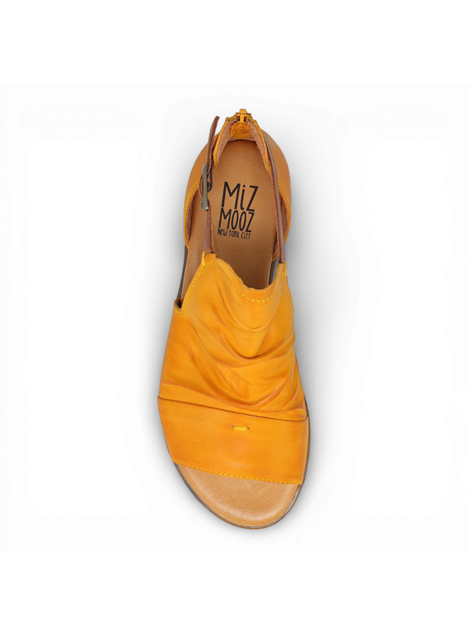 Miz Mooz Dipper Ochre