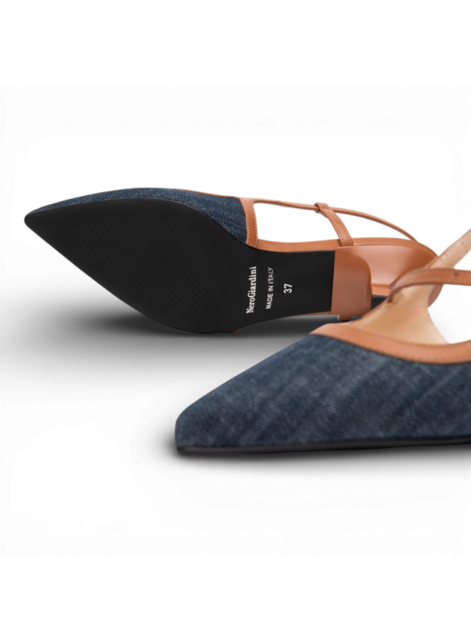 NeroGiardini E615470D T. Tinto Jeans 9  Armenia CognacTpu