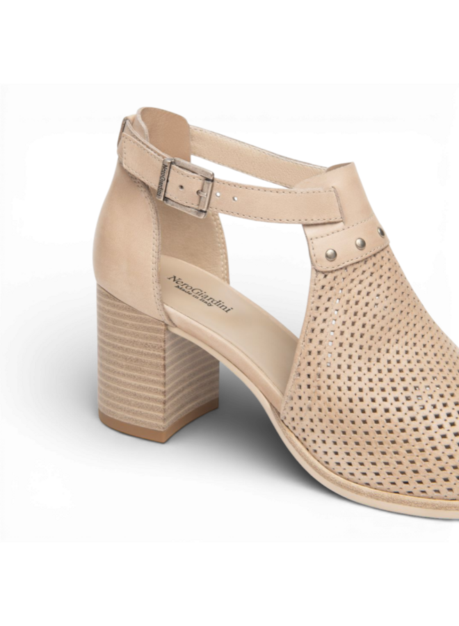 NeroGiardini E615060D 439 Lucky Champagne