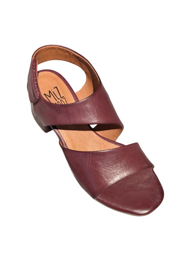 Miz Mooz Bellami Wine