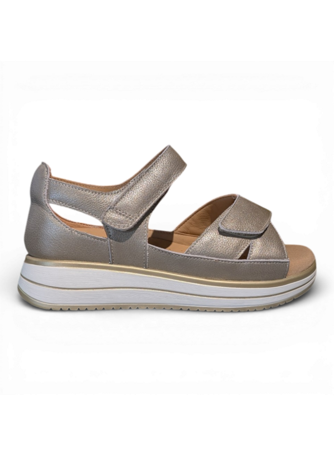G Comfort S-662PL Platinum Softnappa Women Wedge Sandal Ultra Light