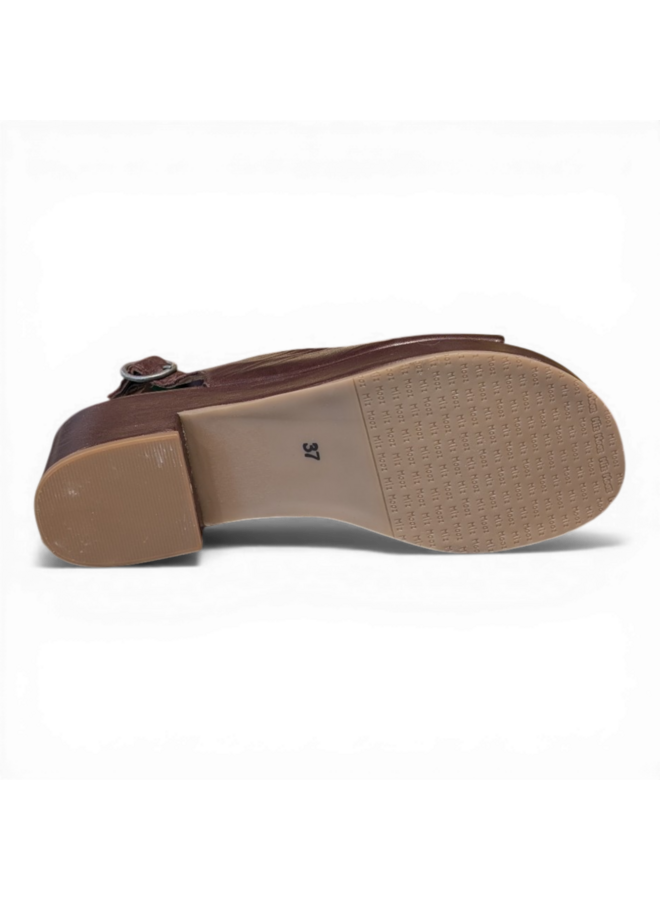 Miz Mooz Gennie Brown