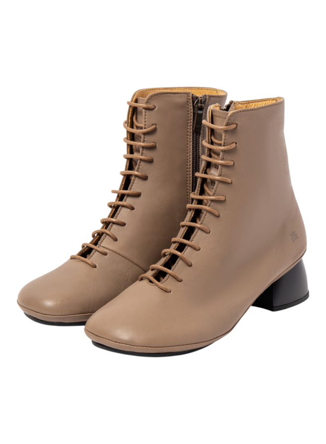 El Naturalista N5967 Soft Nappa Plume/Nara