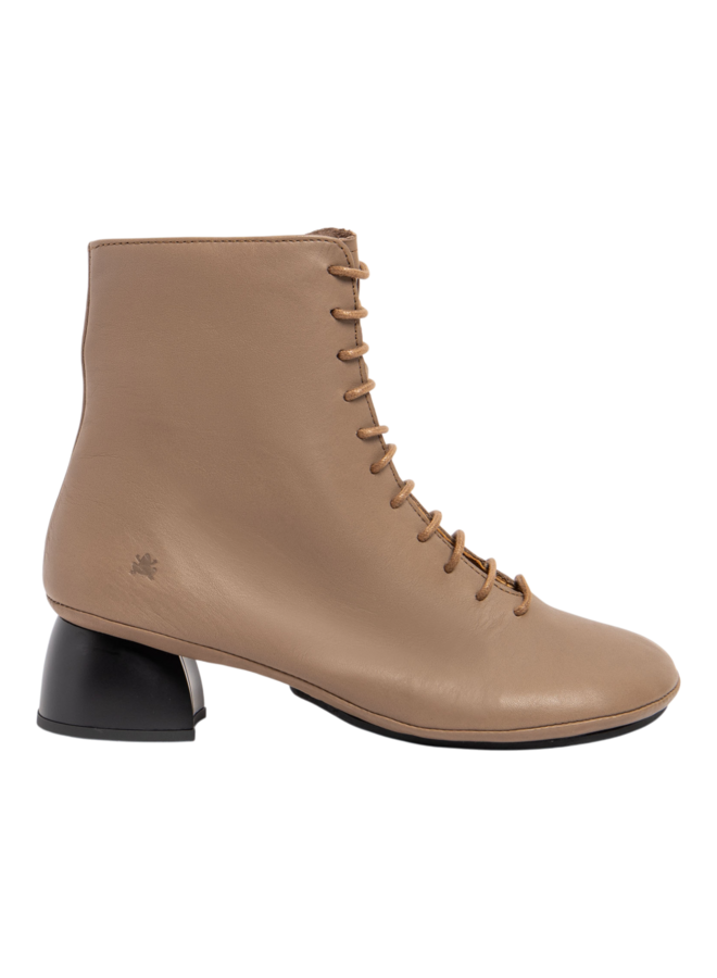 El Naturalista N5967 Soft Nappa Plume/Nara
