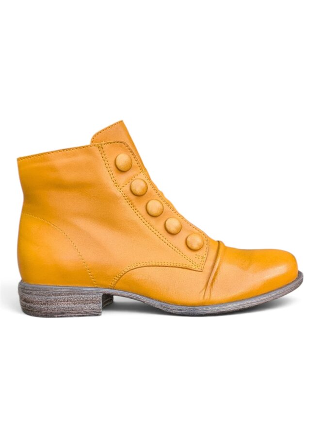 Miz Mooz Louise Ochre