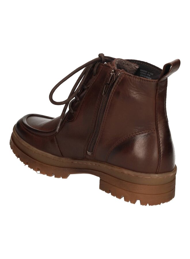 Miz Mooz Amherst Brown