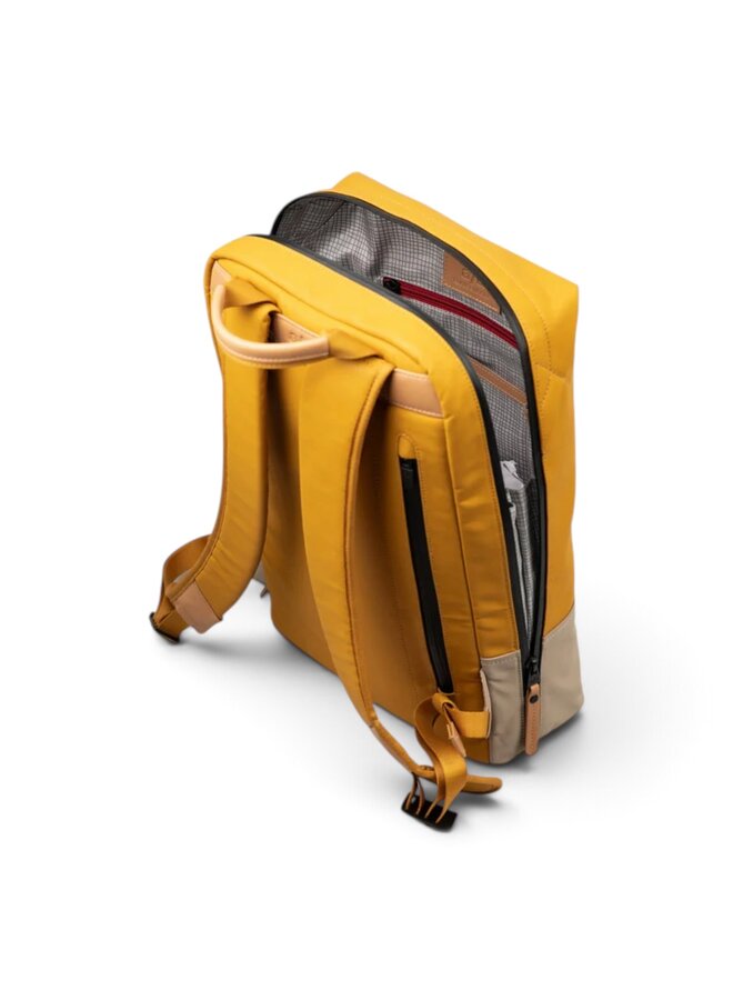 Aunts & Uncles 10201-64 Hamamatsu Backpack 13" Amber