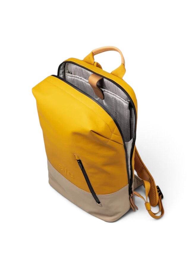 Aunts & Uncles 10201-64 Hamamatsu Backpack 13" Amber