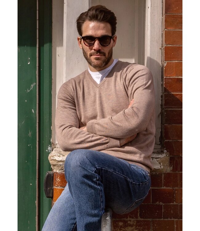 Alan Paine Trui, V-Hals, Luxury Cotton Cashmere, Coffee Brown