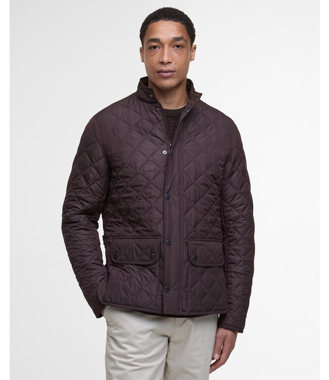 Barbour Jas, Tailored Fit, Quilted, Driekwart Model Lowerdale, Bruin, Black Oak Classic