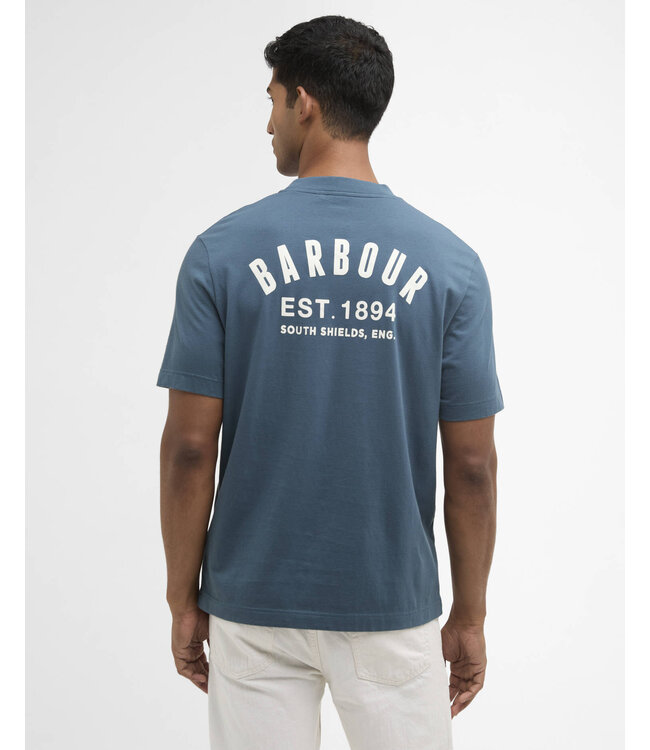 Barbour T-Shirt, Katoen, Korte Mouw, Model Packling Relaxed Fit, Graphic op de achterkant, Dusk Blue