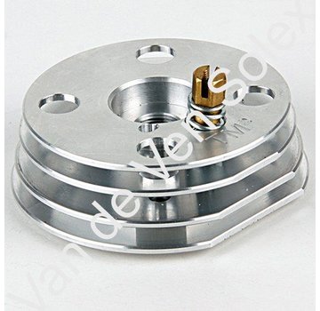 17. Race cylinder head with decompression valve