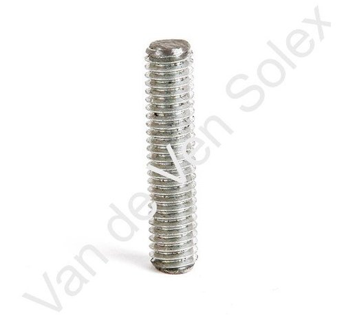 32. Connecting screw for crankcase Solex