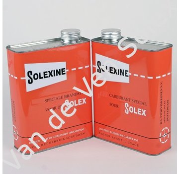 01. Spare can for fuel  red with dutch and french text