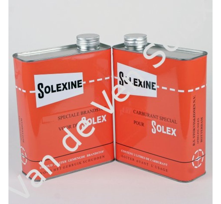 01. Spare can for fuel  red with dutch and french text