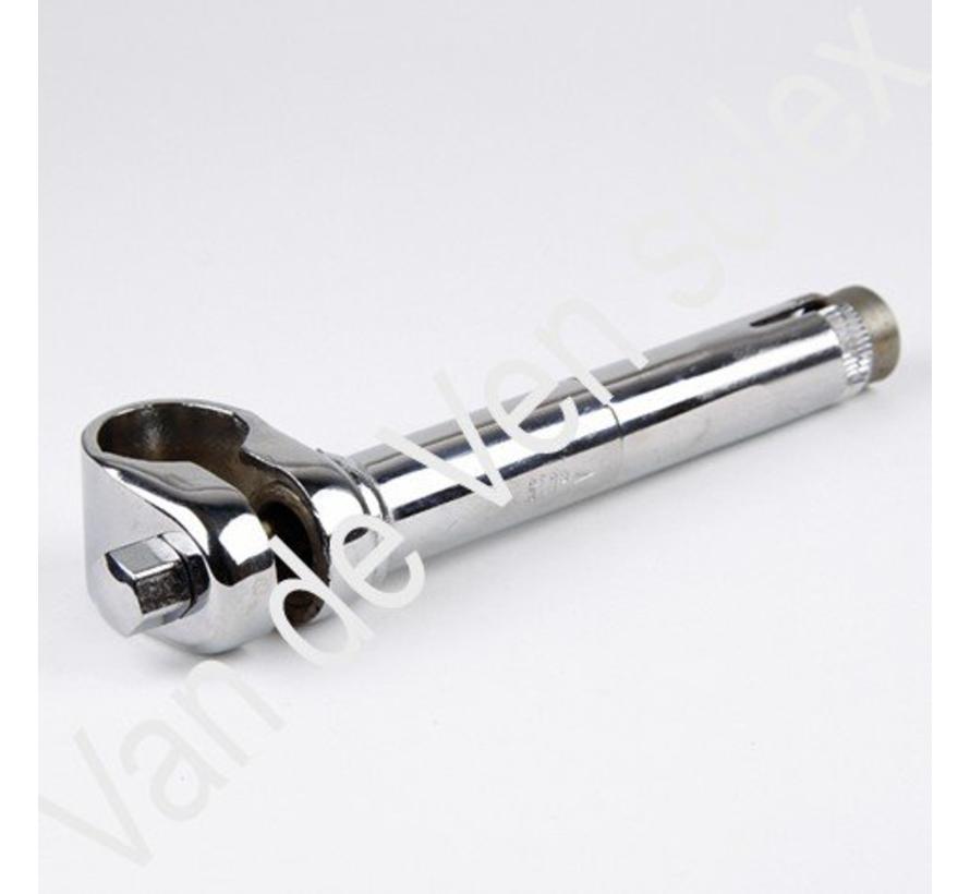 04. Left hilt with plastic brake lever