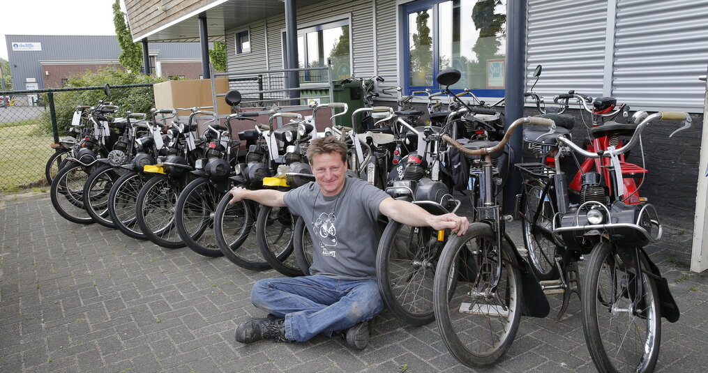 From bread and pastries to worldwide Solex fun. LARGE RETAIL OR SMALL WHOLESALE.