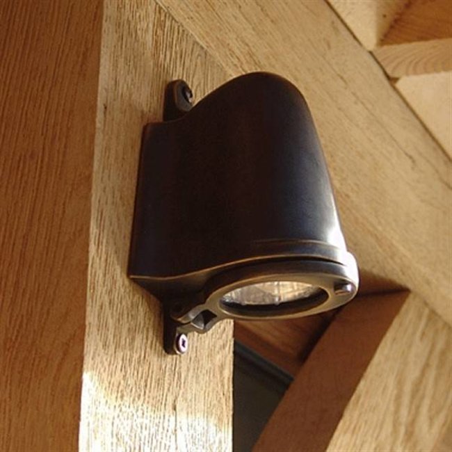 Applique extérieure descendante rustique bronze GU10