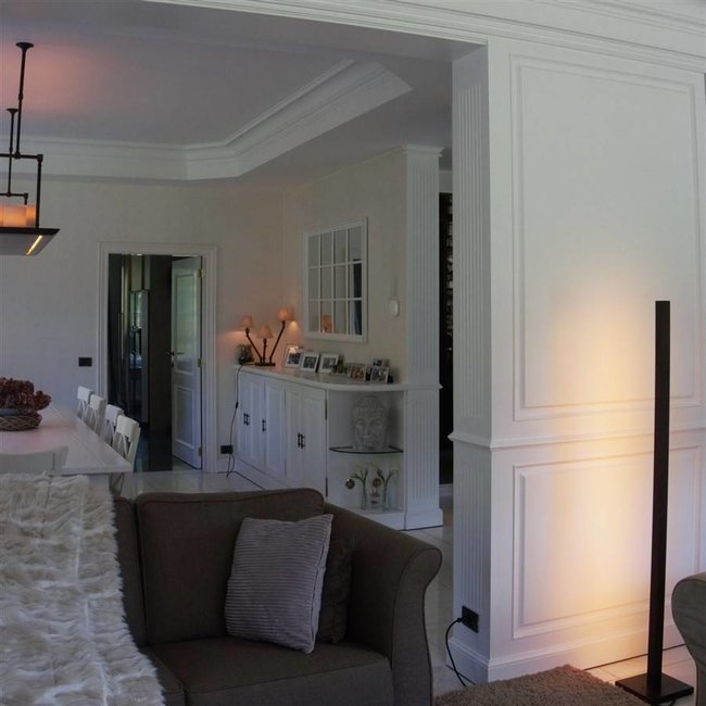 Lampadaire design salon bronze chaleureux rustique