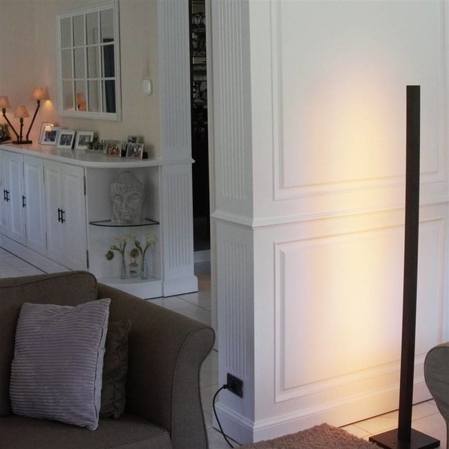 Lampadaire design salon bronze chaleureux rustique