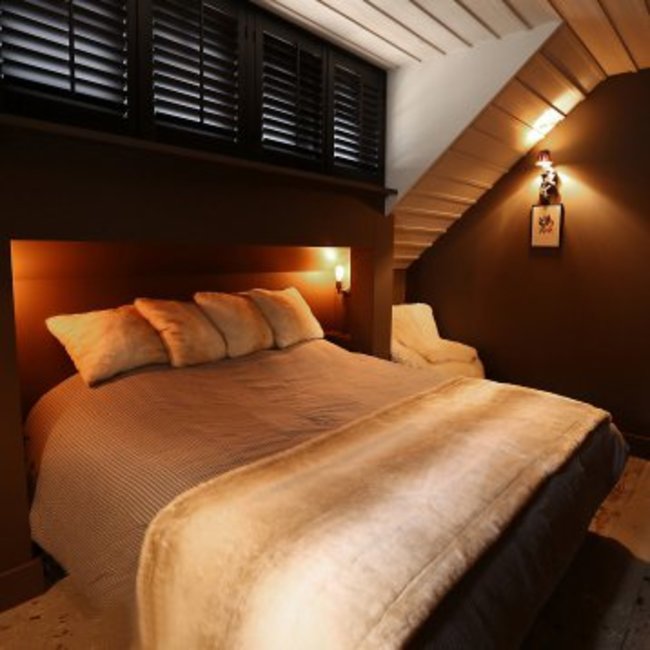 Applique murale lit bronze rustique