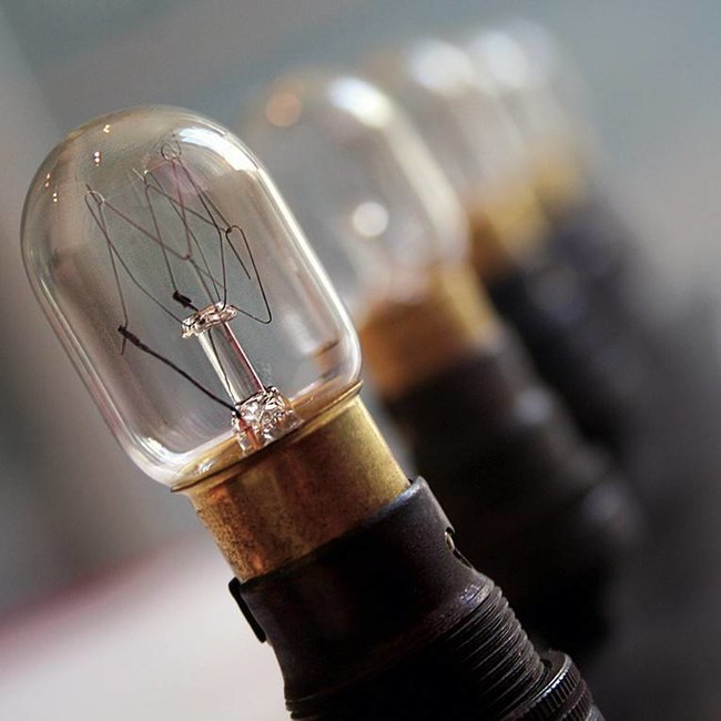 Eclairage maquillage miroir rustique bronze